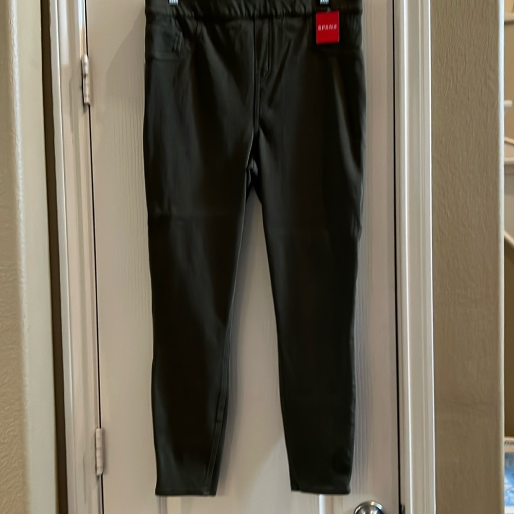 Brand new size 1X SPANX faded olive green jeggings.